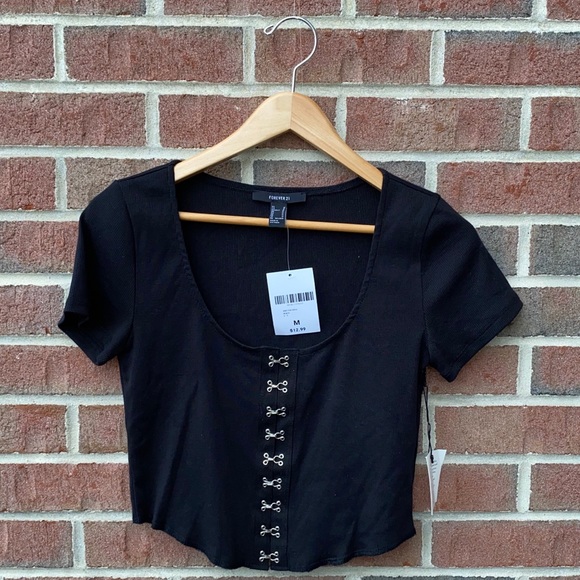 Forever 21 Tops - Black Crop Top